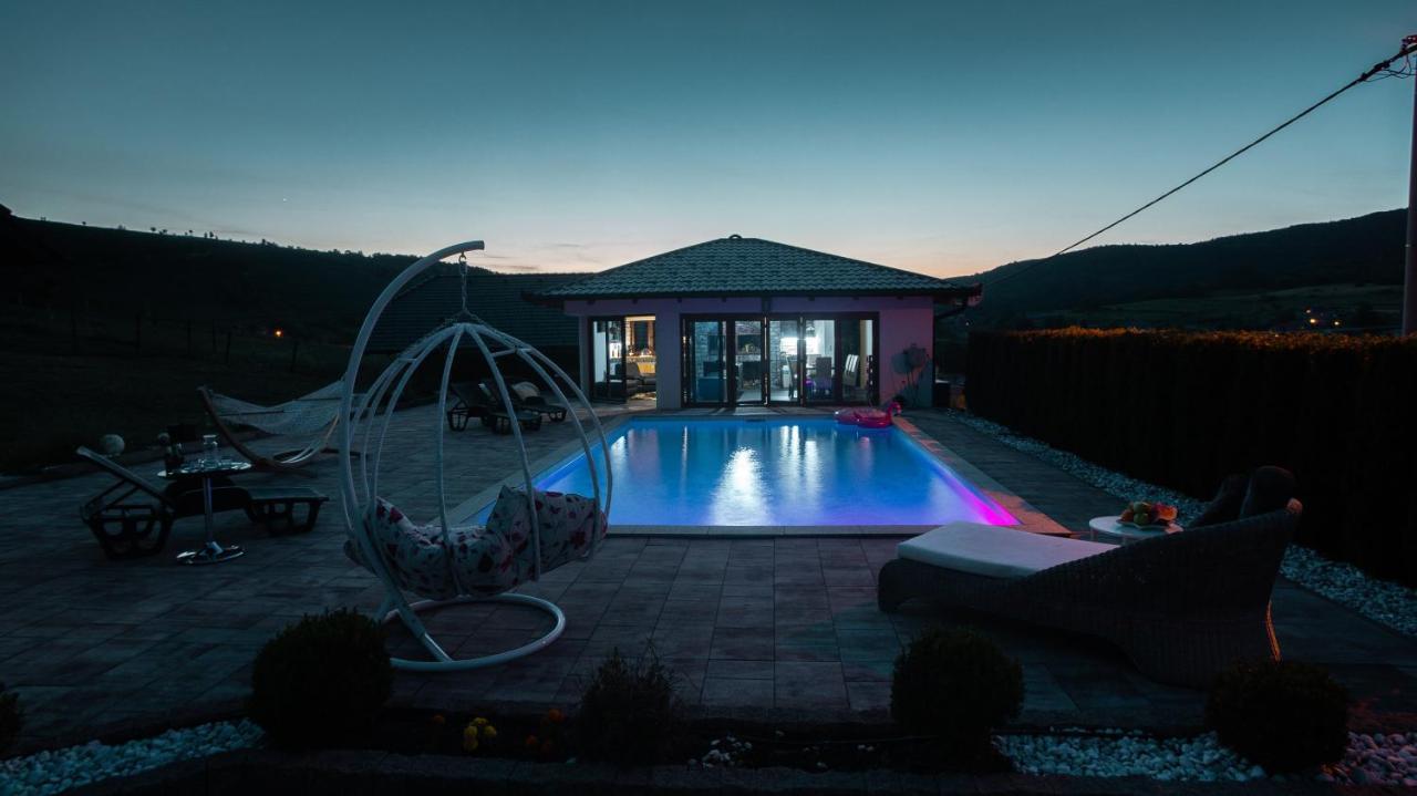 Villa De Luxe Bihać Exteriör bild
