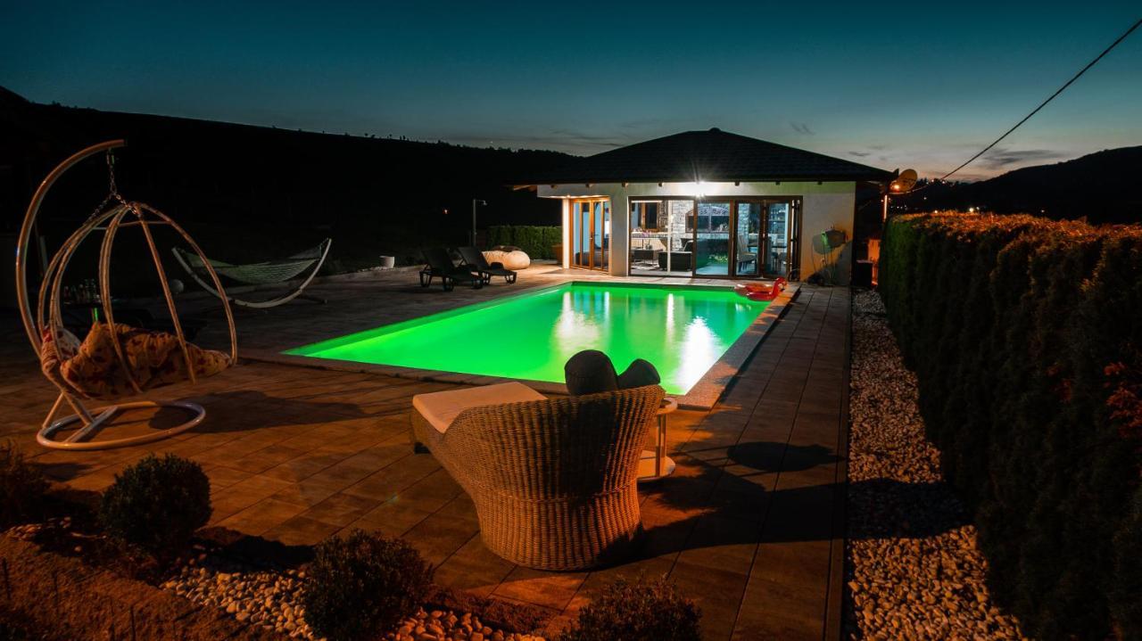 Villa De Luxe Bihać Exteriör bild